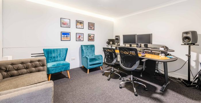 28 Hanbury Street, Spitalfields - Image 5