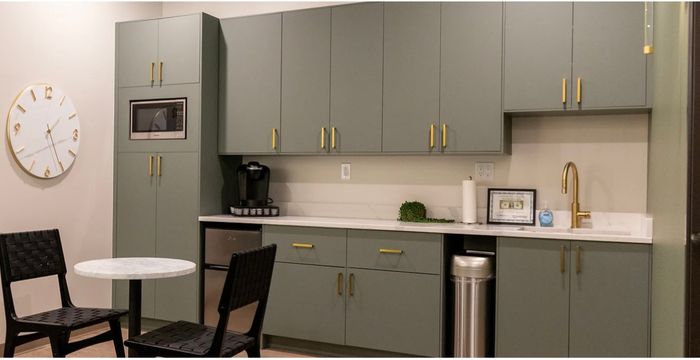 440 Eureka Rd, Wyandotte - Image 2