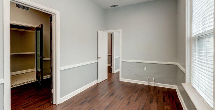 501 Delaware St, Leavenworth - Image 2