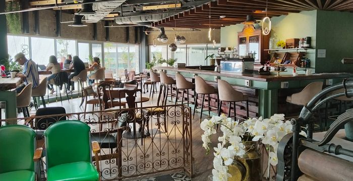 177 Oxford Road, Rosebank - Image 4