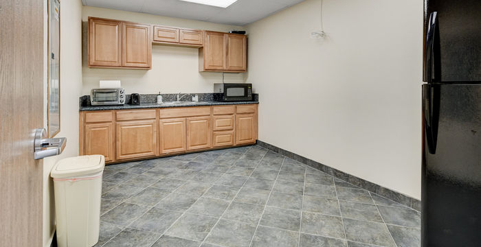 3470 E Russell Rd, Las Vegas - Image 4