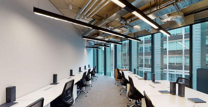 241 Southwark Bridge Road, London - Image 2