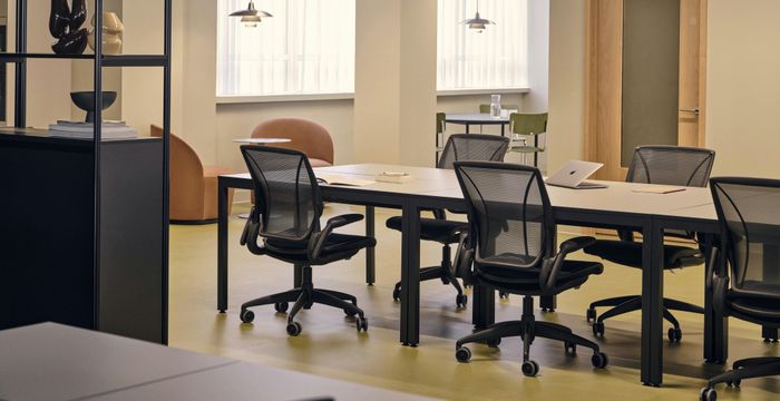 2 Riding House St, London - Image 2