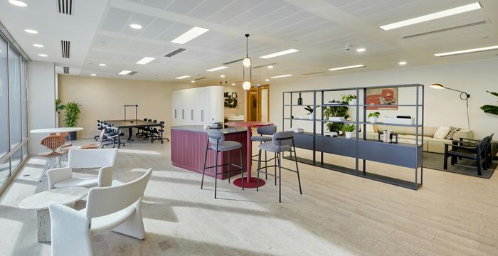 25 Cabot Square, London - Image 4