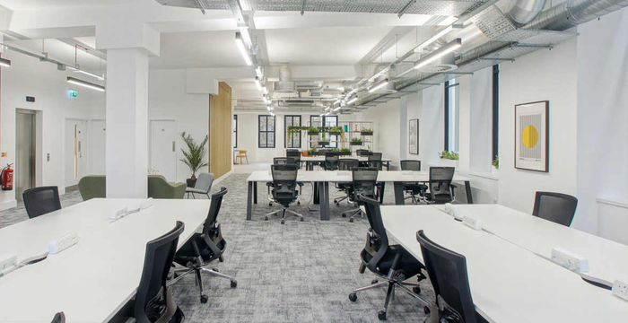44 Paul St, London - Image 3
