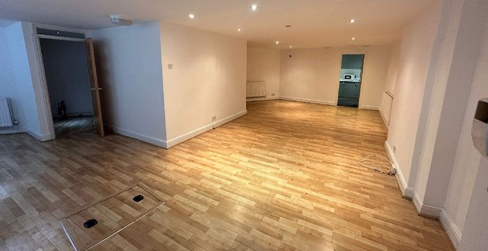 27 Holywell Row, London - Image 4