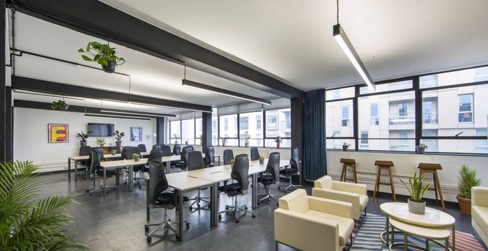 27-33 Bethnal Green Road - Image 2