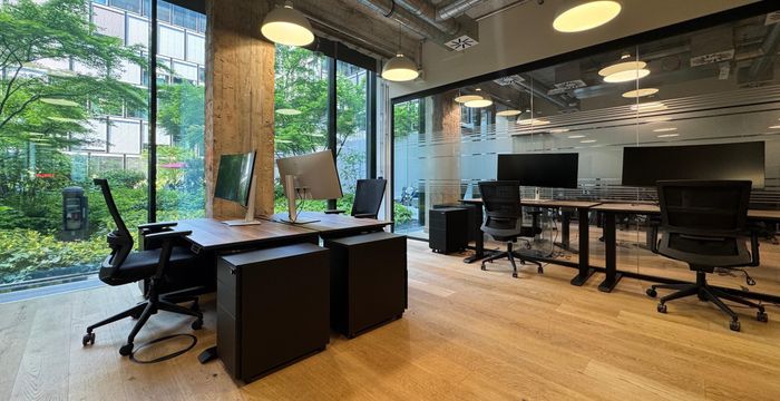 13-19 Neue Rothofstraße, Frankfurt Am Main - Image 2