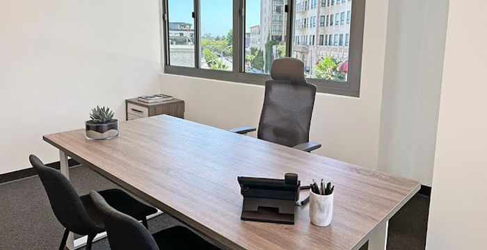 9465 Wilshire Boulevard, Beverly Hills - Image 4