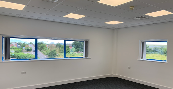 175 Meadow Lane, Leicestershire - Image 4