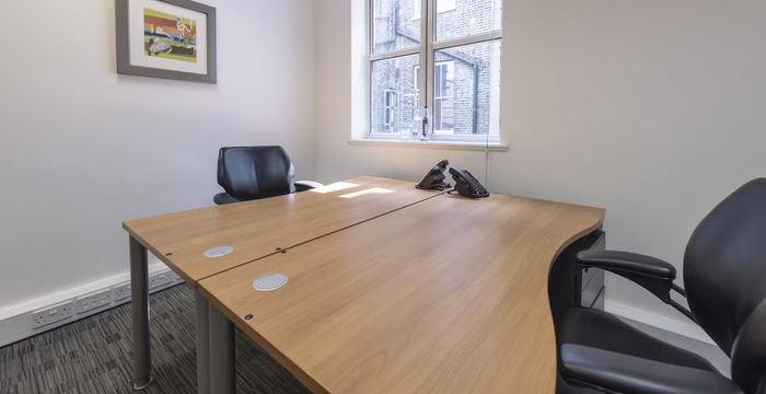 52 Brook Street, Mayfair - Image 2