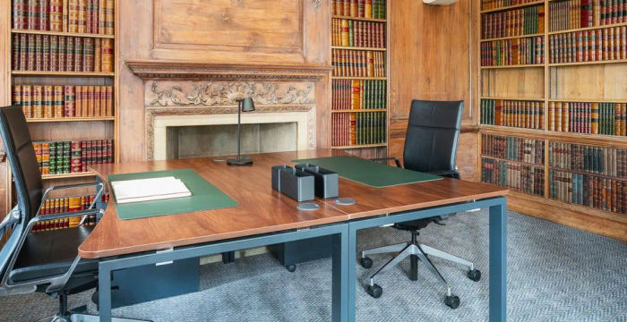 53 Davies St, Mayfair - Image 2