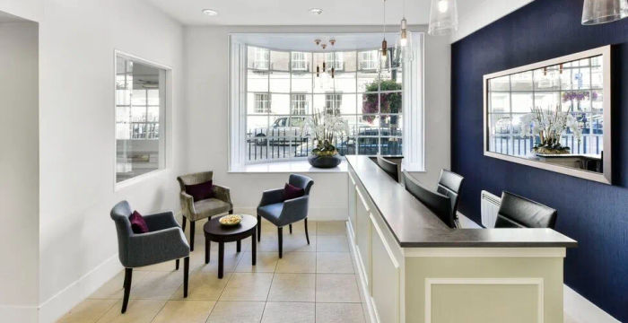 67 Grosvenor St, Mayfair - Image 2