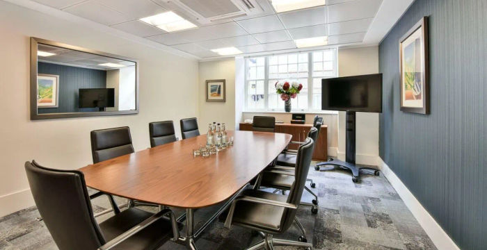 67 Grosvenor St, Mayfair - Image 3