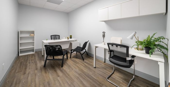 190 Harwood Ave S, Ajax - Image 2