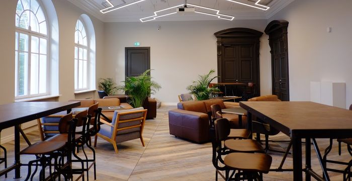 12 Parnu Mnt, Tallinn - Image 2
