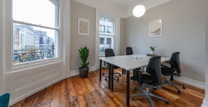 30 Binney Street, London - Image 3