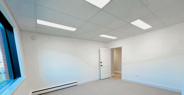 380 Saskatoon Street, London - Image 2