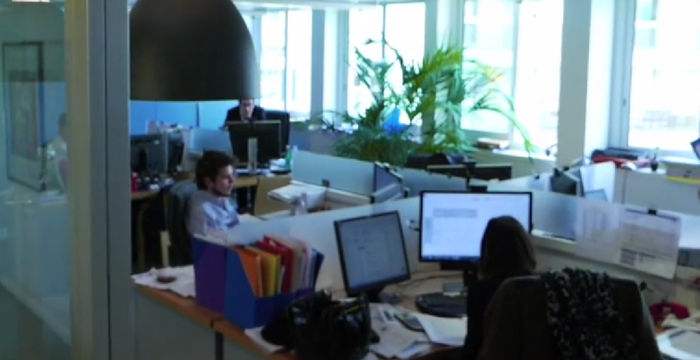 37 Av Pierre 1er De Serbie, Paris - Image 3