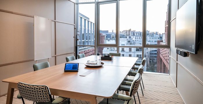 10 Rue De Madrid, Paris - Image 4