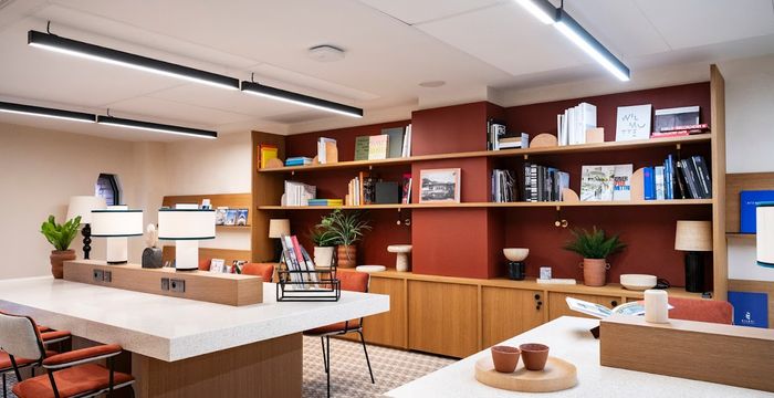 10 Rue De Madrid, Paris - Image 2