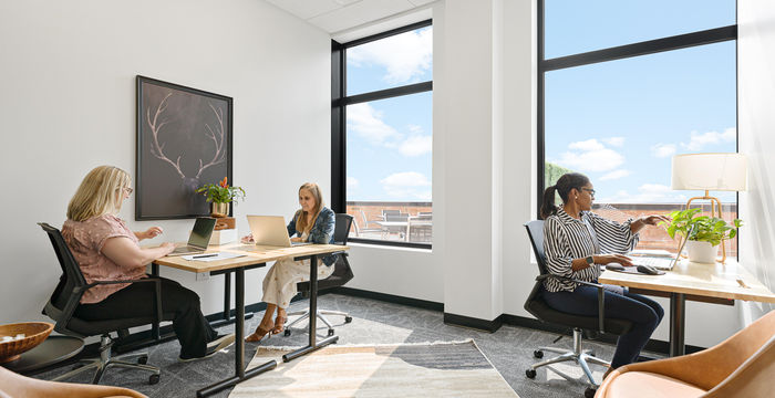 3838 North Ravenswood Avenue, Chicago - Image 2