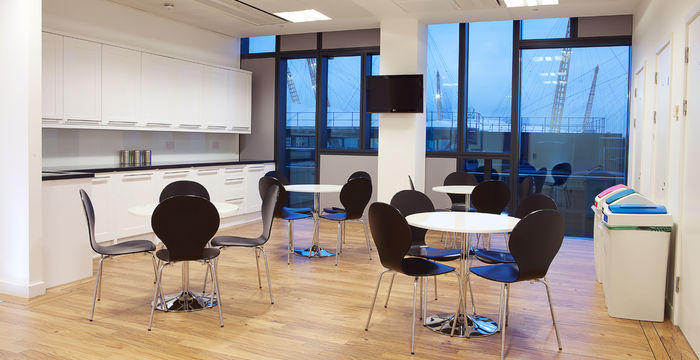 6 Mitre Passage, Greenwich Peninsula - Image 3