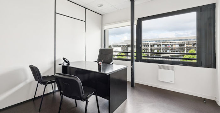 3 Place Jean Nouzille, Caen - Image 2