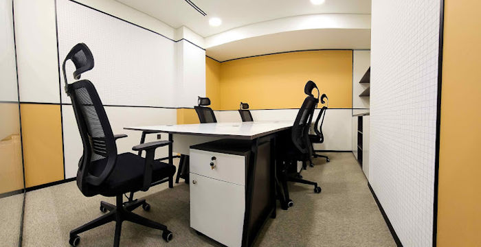 Al Mankhool, Dubai - Image 4