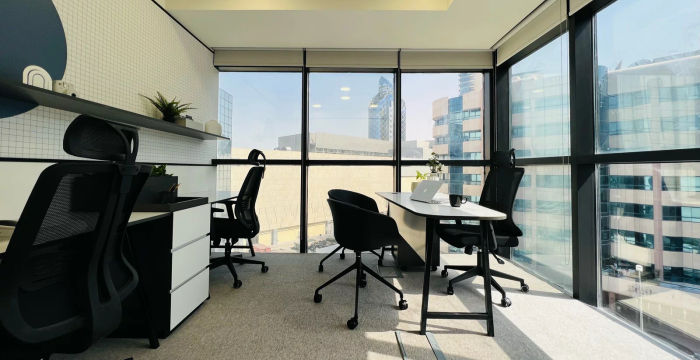 Al Mankhool, Dubai - Image 2