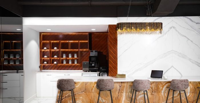 Sheikh Zayed Rd, Dubai - Image 5