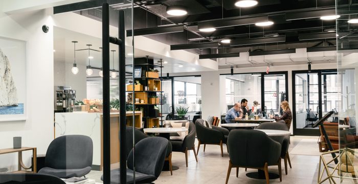 215 Park Avenue South, New York - Image 3