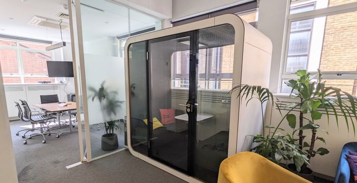 11 Hills Place, Greater London - Image 5