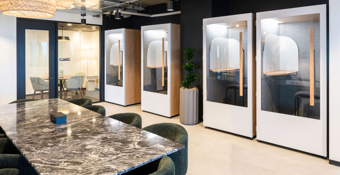 251 South Lake Avenue, Pasadena - Image 2