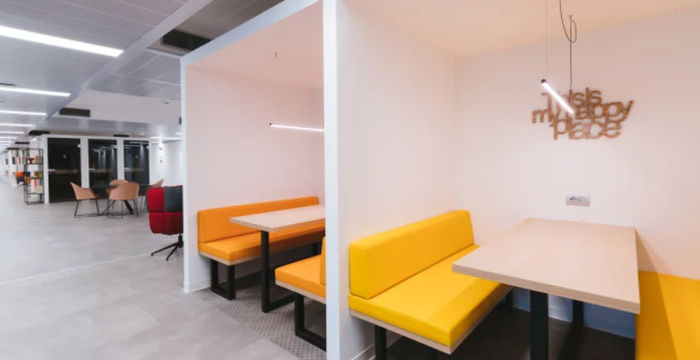 7055 Engle Rd, Middlesburg Heights - Image 2