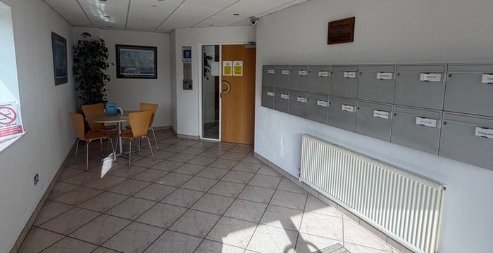 Block 7 Enterprise Way, Edenbridge - Image 4