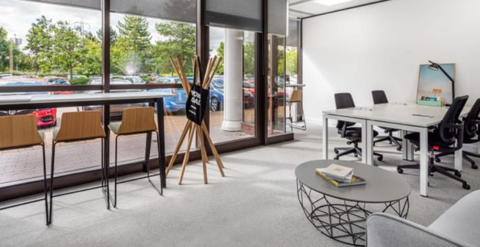 265 E River Park Circle, Fresno - Image 5