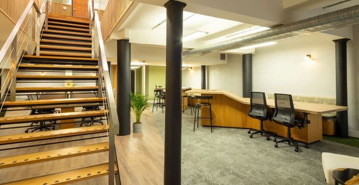 91 Kirkstall Road, West Yorkshire - Image 5