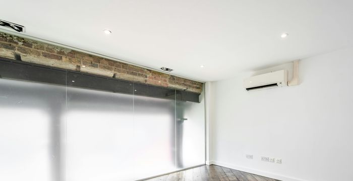 35 Artillery Lane, Spitalfields - Image 3