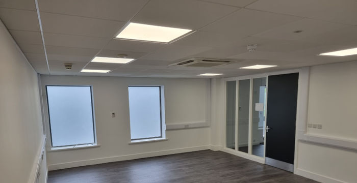 Forsyth Rd, Woking - Image 3