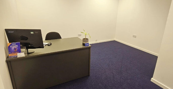 Forsyth Rd, Woking - Image 2