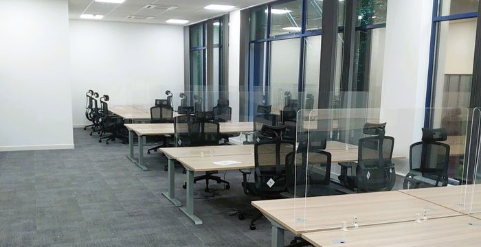 Harvest Crescent, Hampshire - Image 2