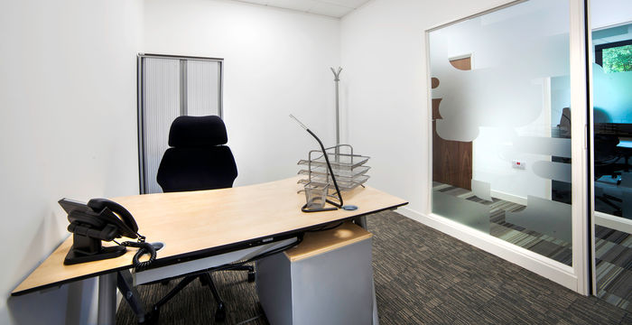 Harvest Crescent, Hampshire - Image 2