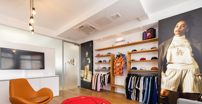 41-42 Eastcastle Street, Greater London - Image 2