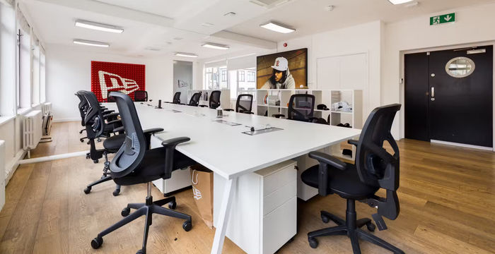 41-42 Eastcastle Street, Greater London - Image 4