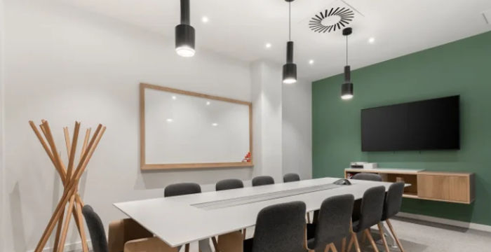 10-05 Boulevar Rafael Landivar, Guatemala - Image 5