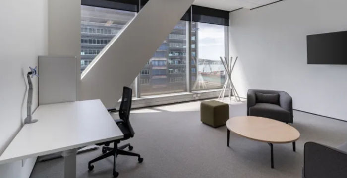 10-05 Boulevar Rafael Landivar, Guatemala - Image 4