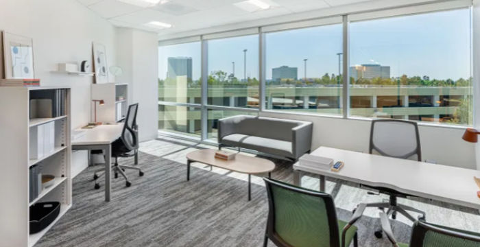 9400 W Higgins, Rosemont - Image 2