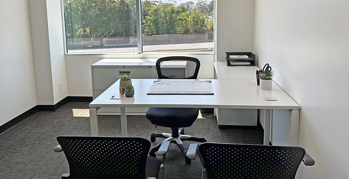 500 S Sepulveda Blvd, Los Angeles - Image 3