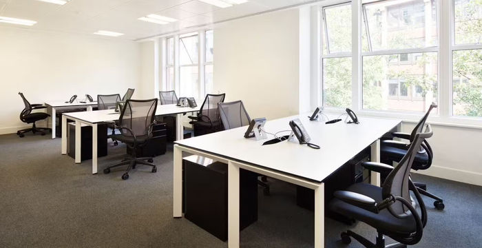 3 Lloyds Avenue, London - Image 3